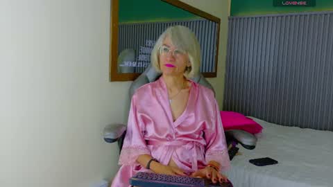 Miss Monserrate online show from 06/25/26, 01:48