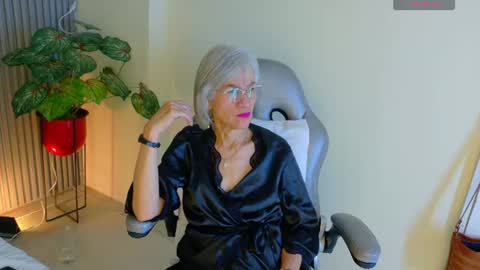 Miss Monserrate online show from 07/13/26, 02:31