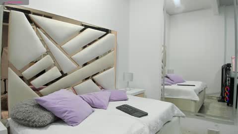 Snapshot of 1naughty_milf chatting on 01/09/25, 11:47 Luisa online show from 01/09/25, 11:47