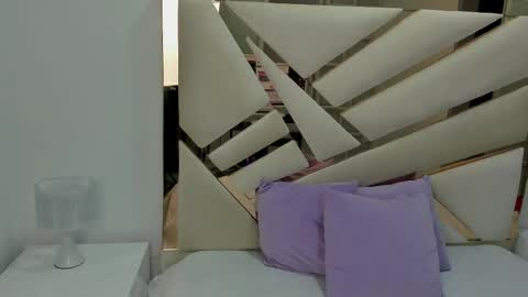 Snapshot of 1naughty_milf chatting on 03/11/25, 08:52 Luisa online show from 03/11/25, 08:52