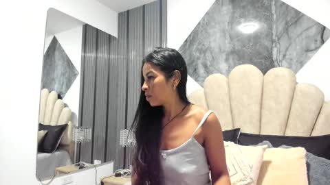 Luisa online show from 02/17/26, 07:49