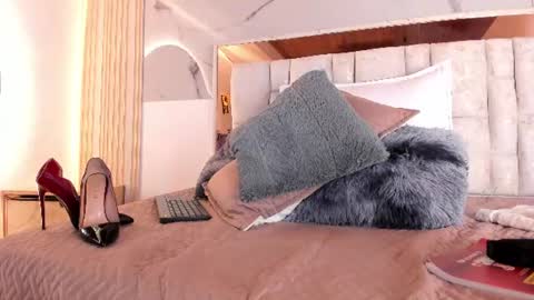 Luisa online show from 07/02/26, 03:29