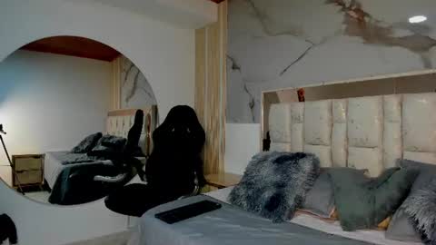 Luisa online show from 07/21/26, 11:45