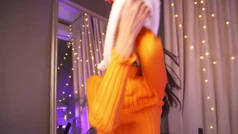 Rei online show from 11/21/25, 01:32