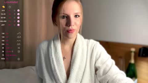 VICTORIA online show from 09/15/25, 01:05