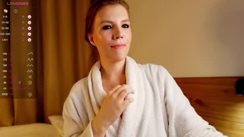 VICTORIA online show from 09/28/25, 01:11