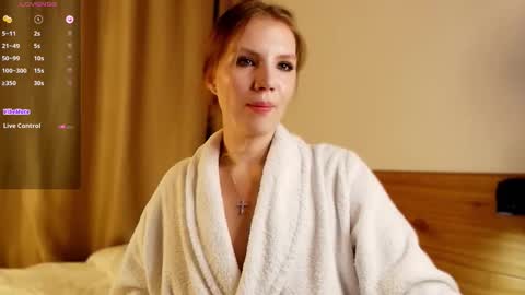 VICTORIA online show from 10/24/25, 01:24