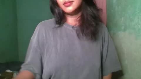 Snapshot of 1smile4u chatting on 11/01/25, 03:47 1smile4u online show from 11/01/25, 03:47