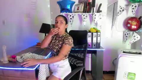 1sweetvaleria1 online show from 07/01/26, 01:07
