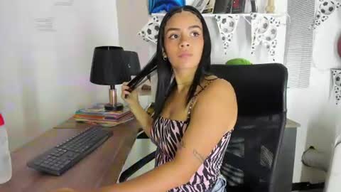 1sweetvaleria1 online show from 07/08/26, 12:59