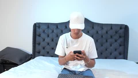 1Threestar online show from 09/22/25, 01:46