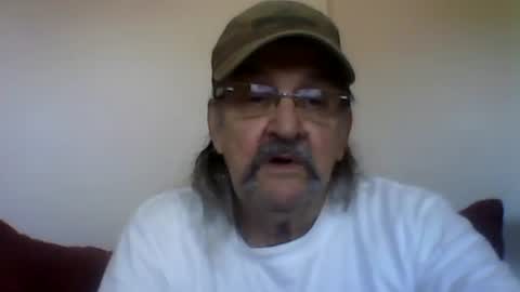 Snapshot of 1valentine chatting on 10/01/25, 04:35 1valentine online show from 10/01/25, 04:35