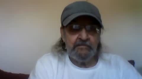 Snapshot of 1valentine chatting on 10/31/25, 07:04 1valentine online show from 10/31/25, 07:04