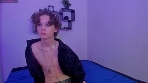 Snapshot of 1vampirella_gs chatting on 12/21/24, 11:55 Milos online show from 12/21/24, 11:55