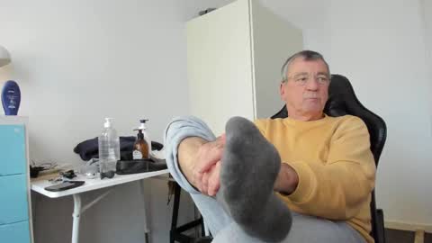 Henk online show from 02/23/25, 04:46