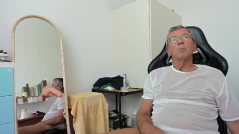 Henk online show from 07/11/26, 02:42