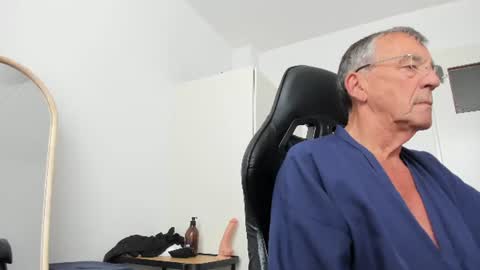 Henk online show from 07/26/26, 12:45