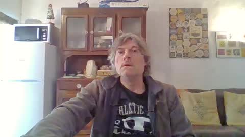 22esserre online show from 02/03/25, 01:19