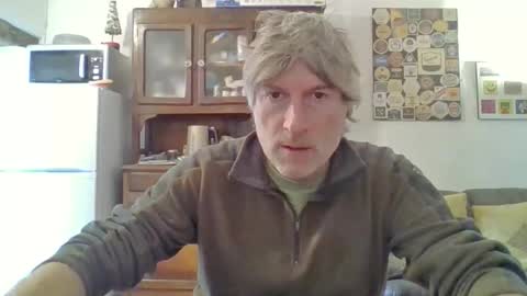 Snapshot of 22esserre chatting on 11/20/25, 12:38 22esserre online show from 11/20/25, 12:38