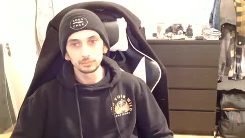 2323gary online show from 12/01/24, 07:47