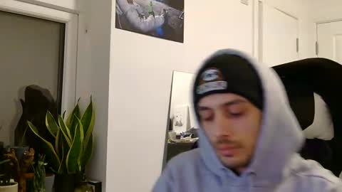 2323gary online show from 12/22/24, 09:42