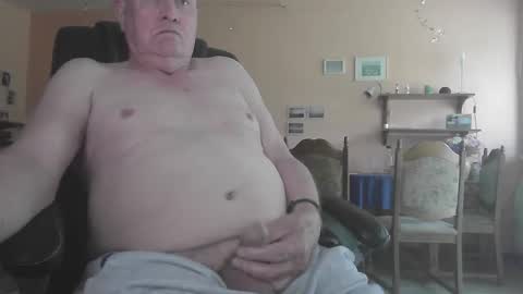 Snapshot of 29famila chatting on 10/17/25, 11:57 29famila online show from 10/17/25, 11:57