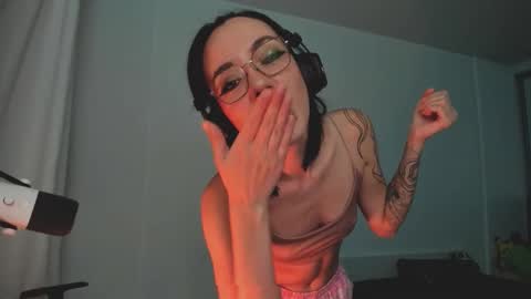 Sasha weekend from 14 to 27 November online show from 10/13/25, 04:01