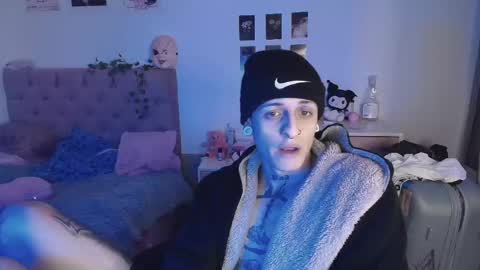 Snapshot of 2cb0y chatting on 09/11/25, 03:17 BAD online show from 09/11/25, 03:17