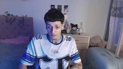 Snapshot of 2cb0y chatting on 09/15/25, 10:32 BAD online show from 09/15/25, 10:32