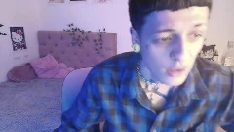 Snapshot of 2cb0y chatting on 09/18/25, 09:50 BAD online show from 09/18/25, 09:50