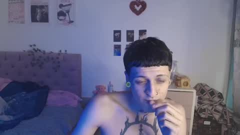 Snapshot of 2cb0y chatting on 09/21/25, 03:08 BAD online show from 09/21/25, 03:08