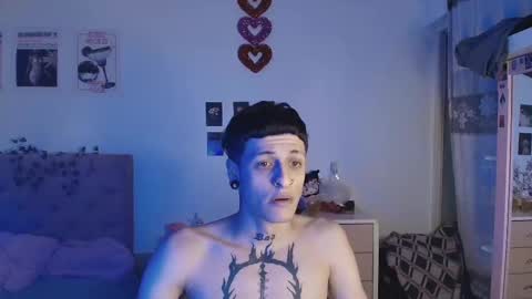 Snapshot of 2cb0y chatting on 09/23/25, 08:45 BAD online show from 09/23/25, 08:45