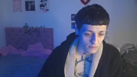 Snapshot of 2cb0y chatting on 09/28/25, 10:26 BAD online show from 09/28/25, 10:26