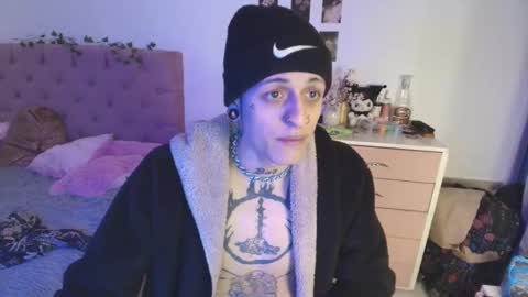 Snapshot of 2cb0y chatting on 10/11/25, 09:57 BAD online show from 10/11/25, 09:57