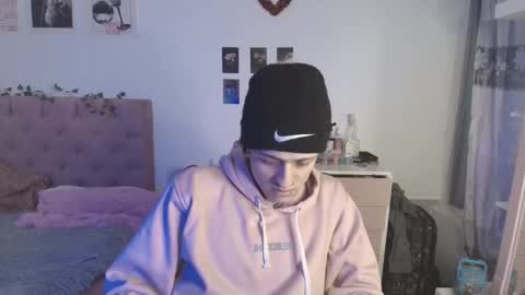 Snapshot of 2cb0y chatting on 10/13/25, 07:36 BAD online show from 10/13/25, 07:36