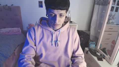 Snapshot of 2cb0y chatting on 10/14/25, 08:20 BAD online show from 10/14/25, 08:20