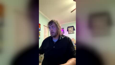 Snapshot of 2dirtyhillbillies chatting on 05/15/26, 10:22 ThrillBilly online show from 05/15/26, 10:22