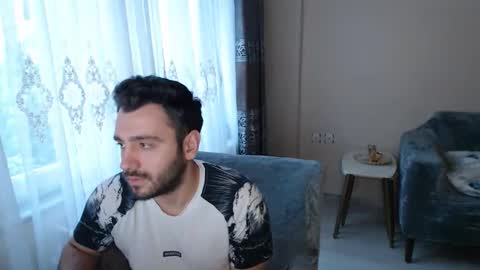 Snapshot of 2handsomeman chatting on 05/23/26, 04:22 Berk online show from 05/23/26, 04:22