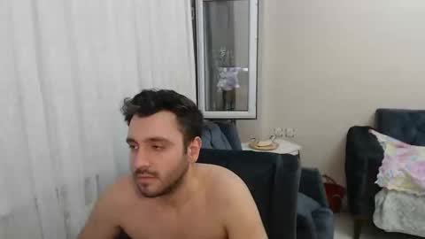 Snapshot of 2handsomeman chatting on 05/28/26, 08:17 Berk online show from 05/28/26, 08:17