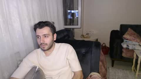 Snapshot of 2handsomeman chatting on 05/31/26, 06:09 Berk online show from 05/31/26, 06:09
