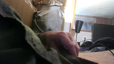 Snapshot of 2hard2handle14 chatting on 12/23/24, 02:02 2hard2handle14 online show from 12/23/24, 02:02