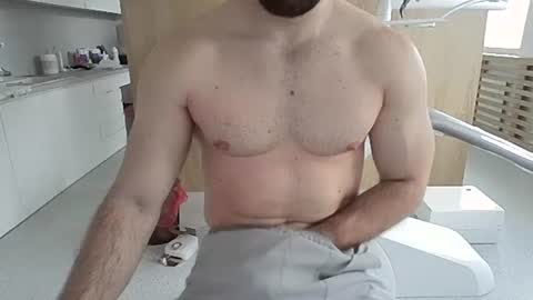 2hot2furious online show from 06/11/26, 03:54
