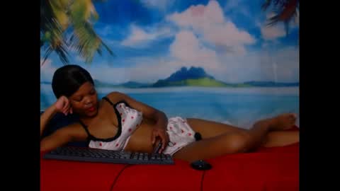 Snapshot of 2prettycute chatting on 01/22/25, 04:02 2prettycute online show from 01/22/25, 04:02