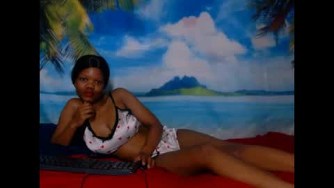 Snapshot of 2prettycute chatting on 01/23/25, 01:41 2prettycute online show from 01/23/25, 01:41