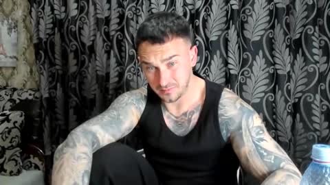 2sexymuscles online show from 03/27/26, 08:52