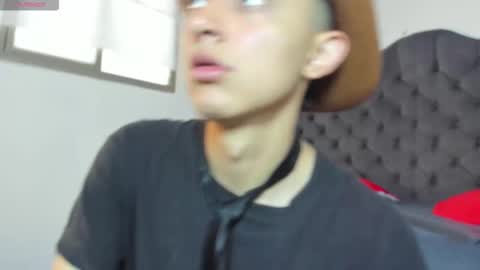 Guy 1  Guy 2  Guy 3. online show from 11/06/25, 07:59