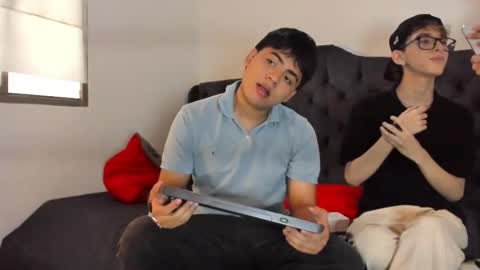 Guy 1  Guy 2  Guy 3. online show from 11/10/25, 07:24