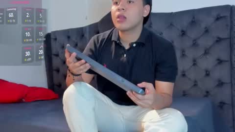 Guy 1  Guy 2  Guy 3. online show from 11/12/25, 07:24