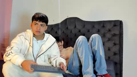 Guy 1  Guy 2  Guy 3. online show from 11/29/25, 08:56