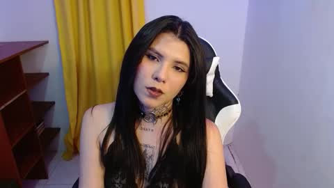 erika online show from 09/29/25, 03:55